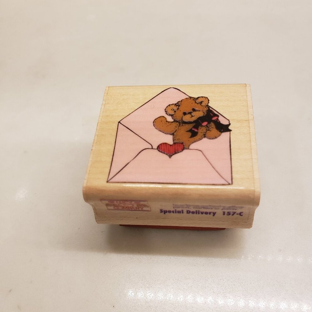 Lucy & Company 157-C bear envelope with love rubber stamp